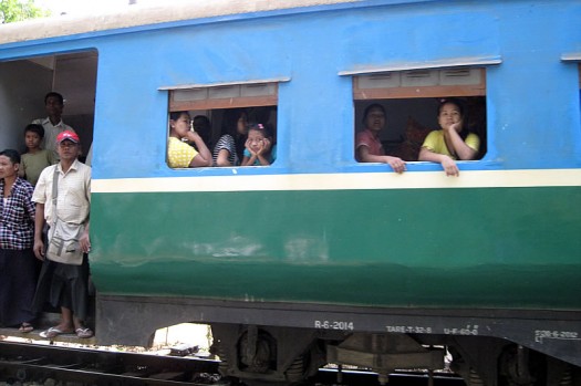 ミャンマーの鉄道-3