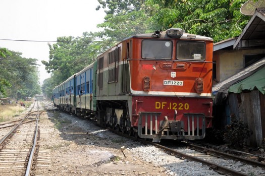 ミャンマーの鉄道-4