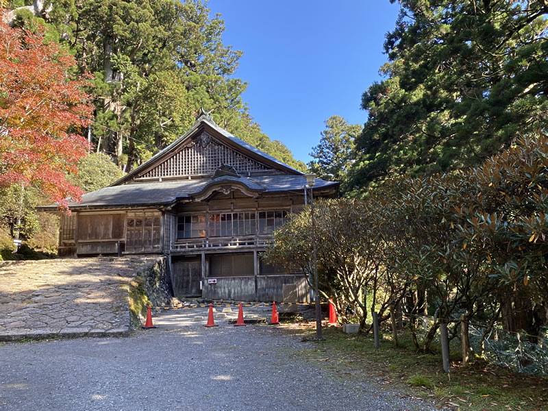 国指定有形重要文化財の玉置神社社務所の写真