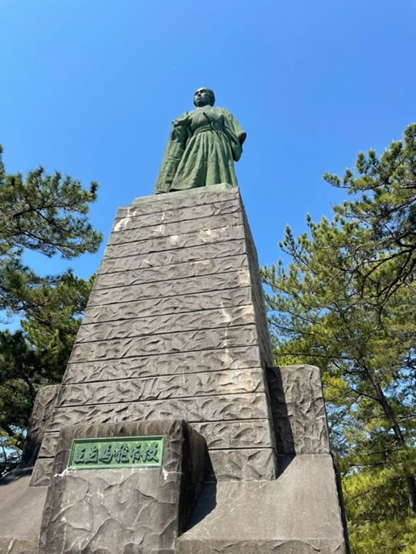 高知県にある坂本龍馬像
