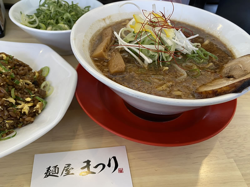 伊賀ブラックらーめん