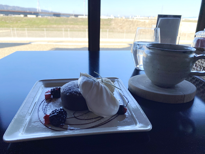 邂逅 コーヒーとフォンダンショコラ