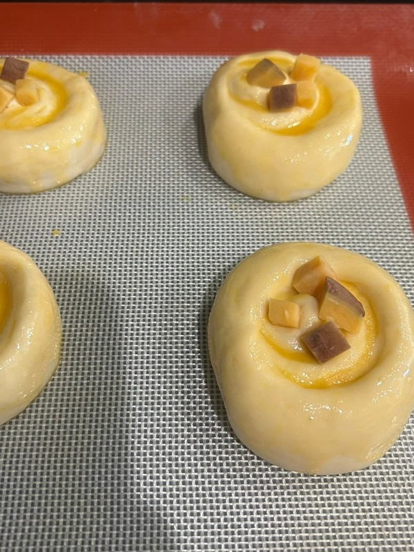 手作りお芋パン