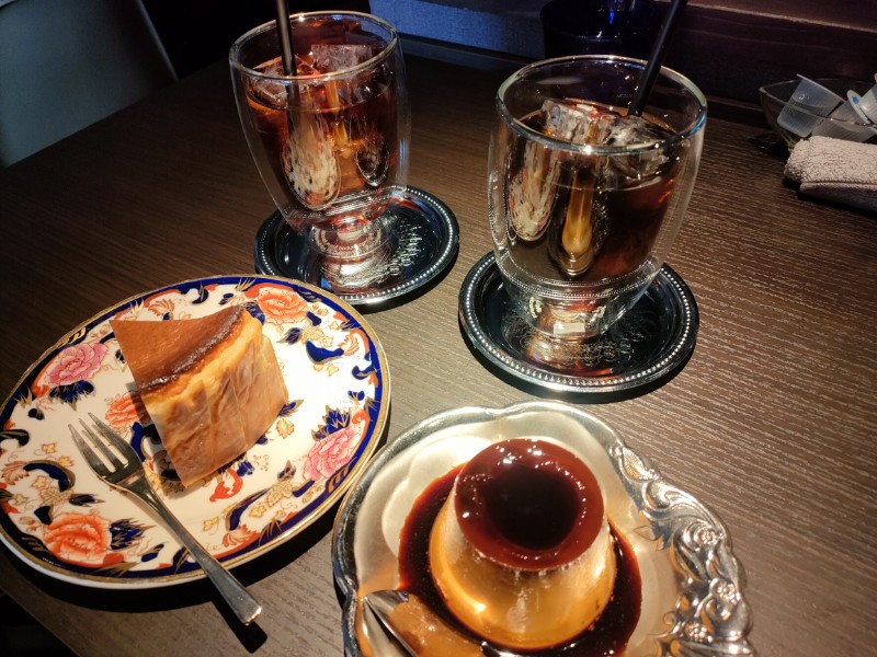 バスクチーズケーキ・プリン