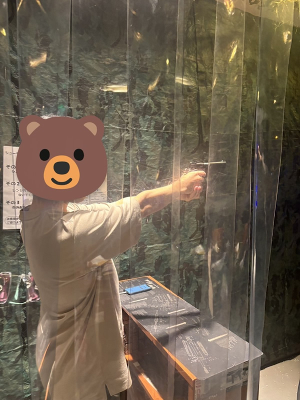 エアガンを撃てるバー「strike force bar and cafe」