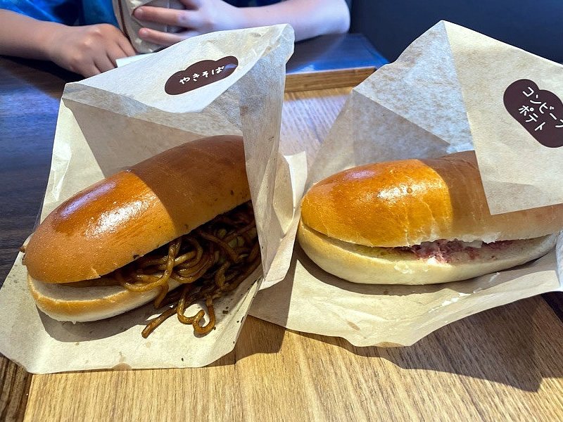 コッペパン  コッペパン専門店  コッペ田島 大東 焼きたて 揚げたて 作りたて 惣菜パン 甘いパン 揚げパン イートイン テイクアウト