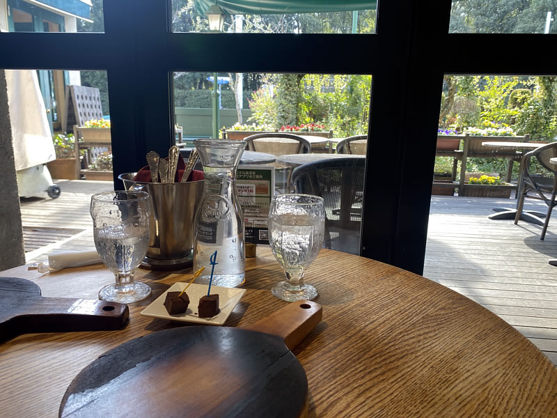 店内　京都　京都北山老舗洋食レストラン　東洋亭