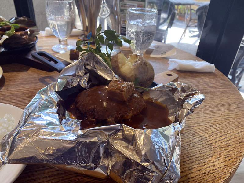 百年洋食ハンバーグステーキ　京都　京都北山老舗洋食レストラン　東洋亭