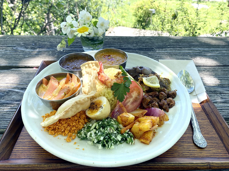 森のレストラン ラッキーガーデン カレープレート スリランカ