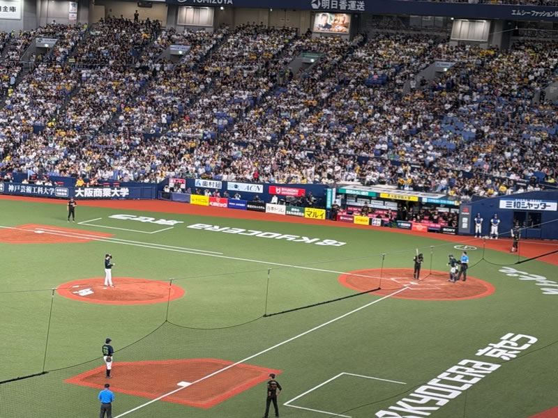 京セラドーム大阪での阪神タイガースVS東京ヤクルトスワローズの試合途中の画像