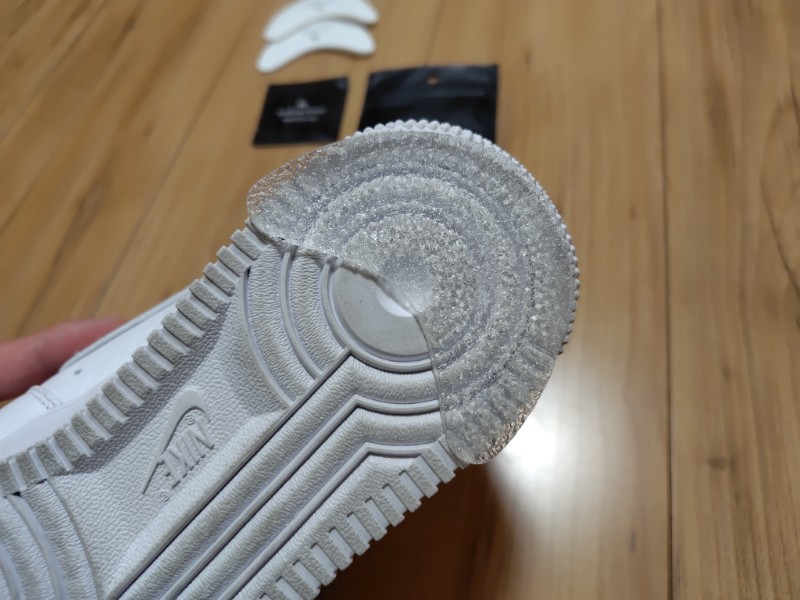 HEEL PLUS 3.0（ヒールプラス3.0）　貼り付ける