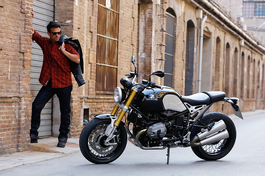 BMW R nineT　90周年記念モデル