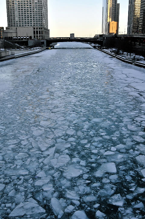 シカゴ川の流氷-№6
