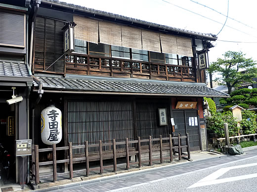 伏見観光～琵琶湖でハンバーガー