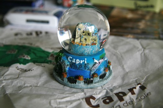 snowglobe-capri