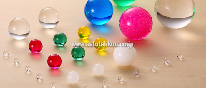 Plastic balls